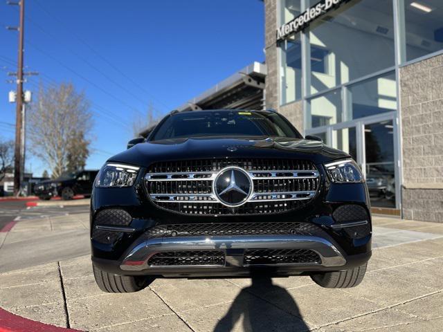 new 2025 Mercedes-Benz GLE 450 car, priced at $82,415