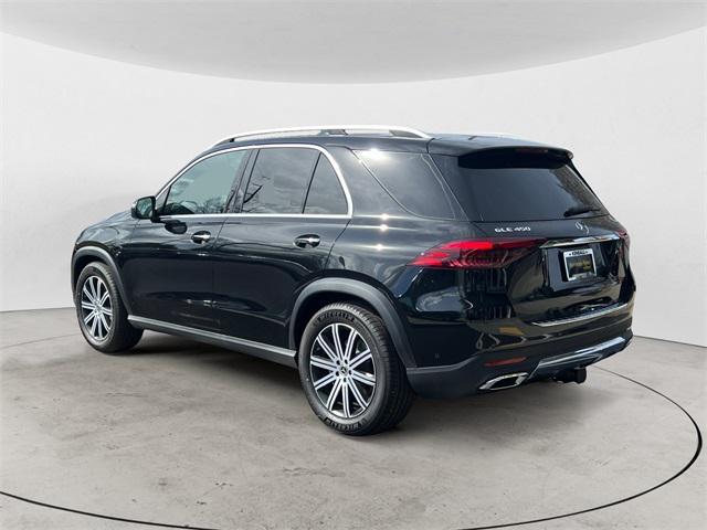 new 2025 Mercedes-Benz GLE 450 car, priced at $82,415