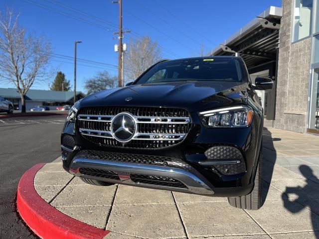 new 2025 Mercedes-Benz GLE 450 car, priced at $82,415