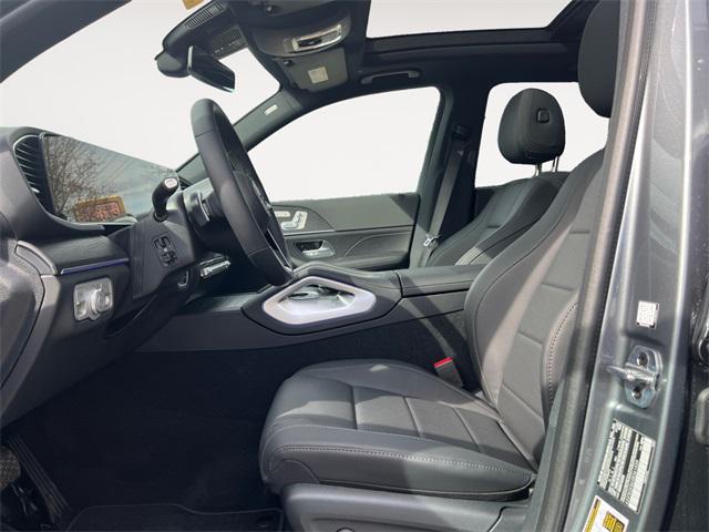 new 2025 Mercedes-Benz GLE 450 car, priced at $77,095