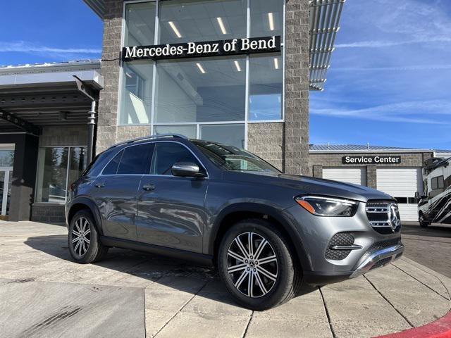 new 2025 Mercedes-Benz GLE 450 car, priced at $77,095