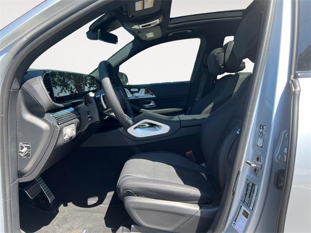 new 2025 Mercedes-Benz GLS 580 car, priced at $124,800