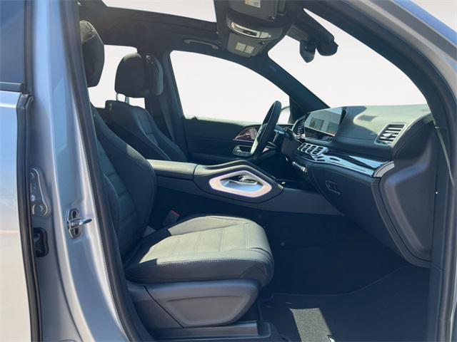 new 2025 Mercedes-Benz GLS 580 car, priced at $124,800
