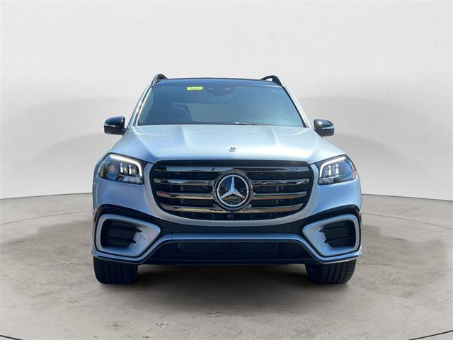 new 2025 Mercedes-Benz GLS 580 car, priced at $124,800