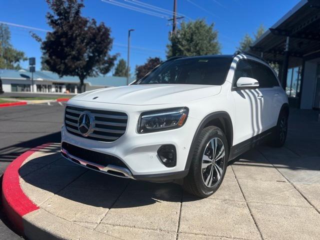 new 2025 Mercedes-Benz GLB 250 car, priced at $50,450