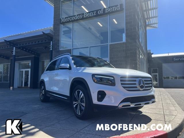 new 2025 Mercedes-Benz GLB 250 car, priced at $50,450