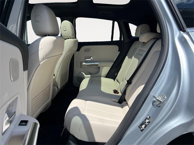new 2025 Mercedes-Benz GLA 250 car, priced at $53,540