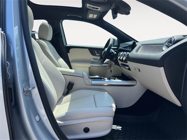 new 2025 Mercedes-Benz GLA 250 car, priced at $53,540