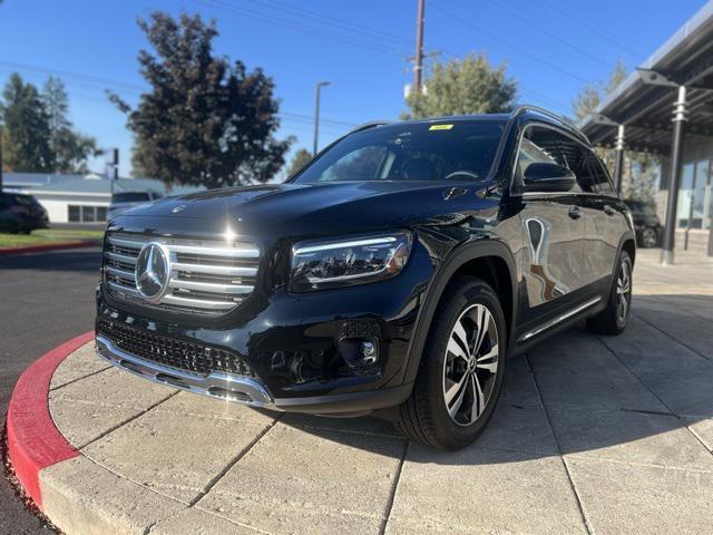 new 2025 Mercedes-Benz GLB 250 car, priced at $50,450