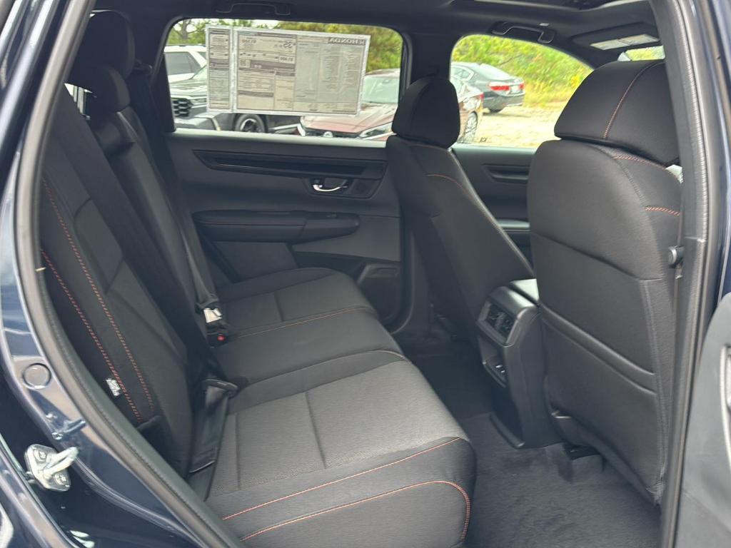 new 2026 Honda CR-V Hybrid car, priced at $40,250