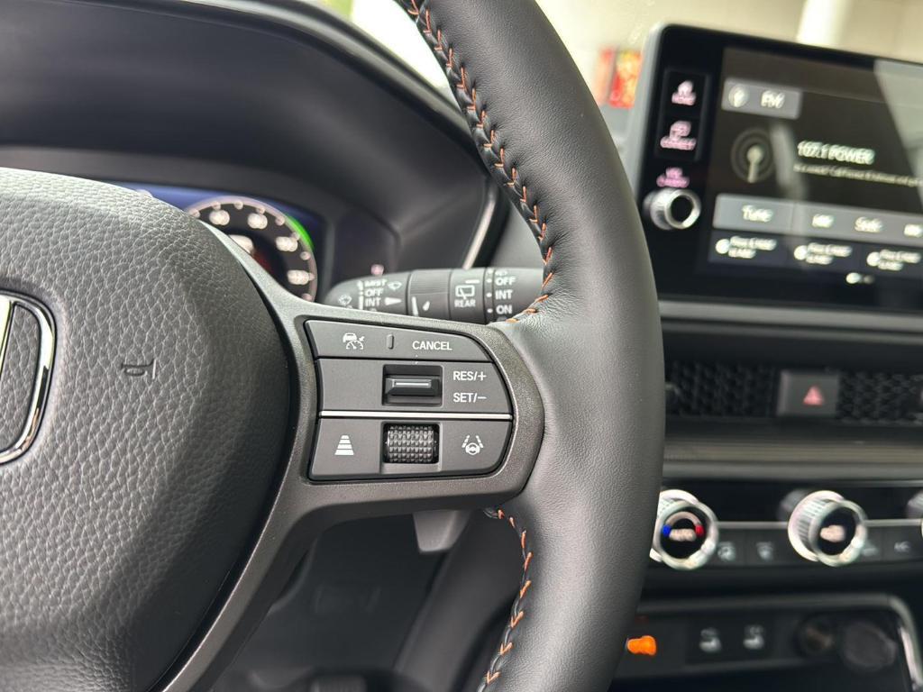 new 2026 Honda CR-V Hybrid car, priced at $40,250