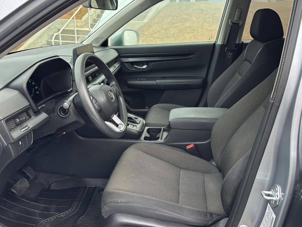 used 2023 Honda CR-V car, priced at $28,000