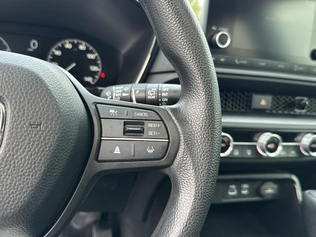 used 2023 Honda CR-V car, priced at $28,000