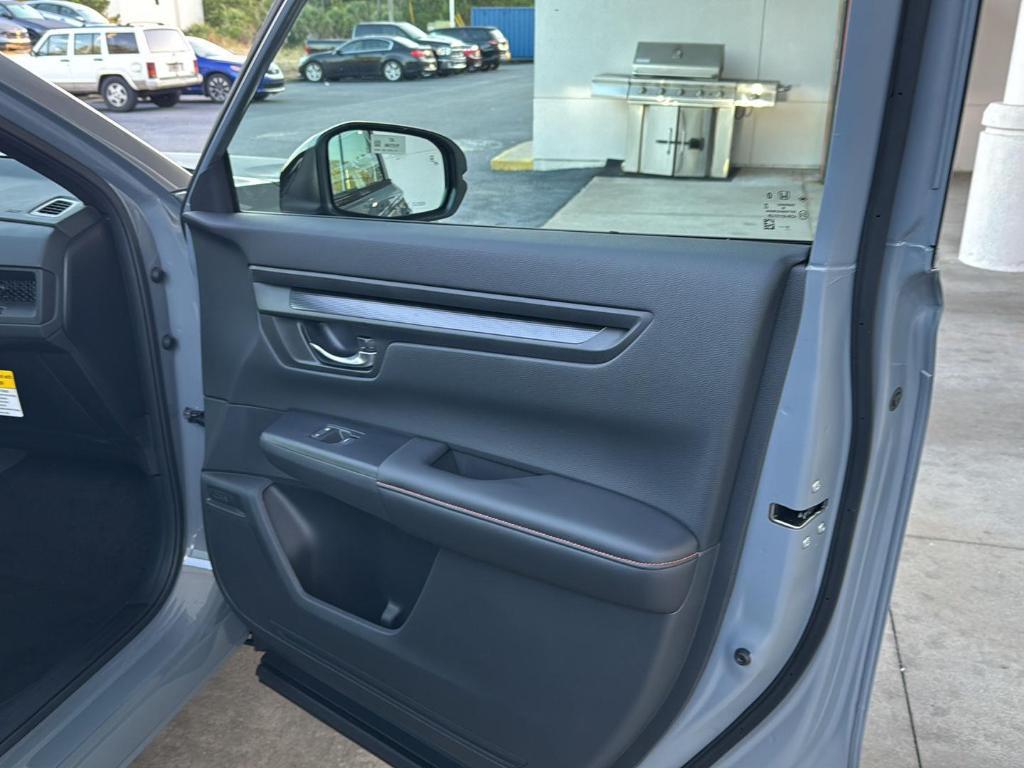 new 2026 Honda CR-V Hybrid car, priced at $40,630