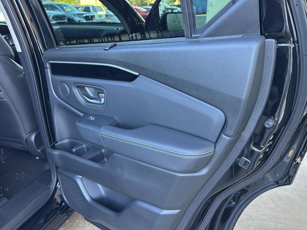 new 2025 Honda Pilot car