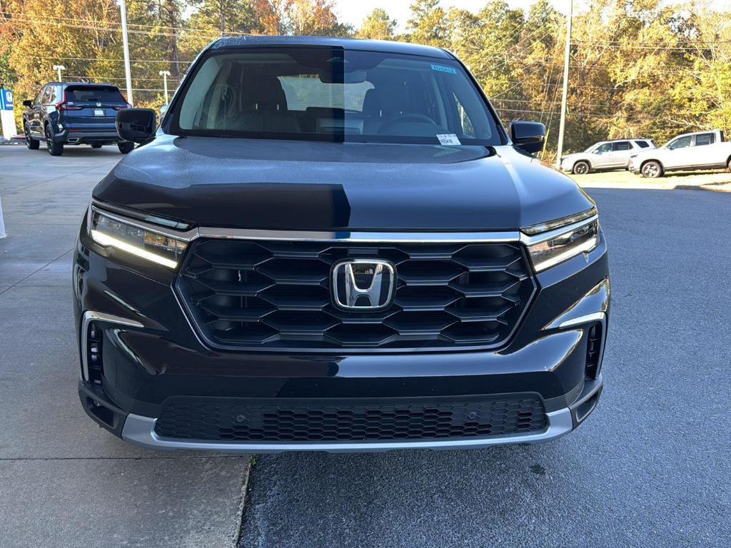 new 2025 Honda Pilot car