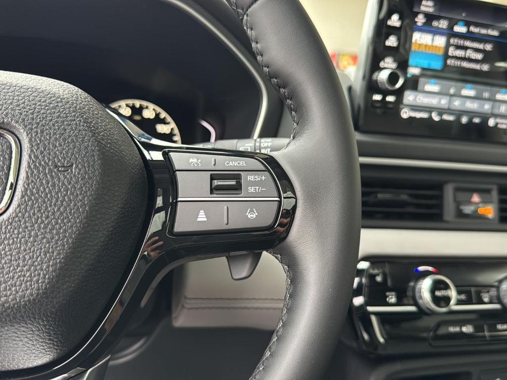 new 2025 Honda Pilot car, priced at $52,995