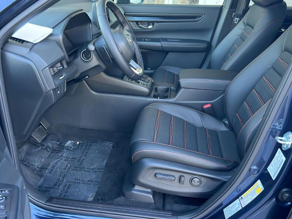 new 2026 Honda CR-V Hybrid car, priced at $41,675