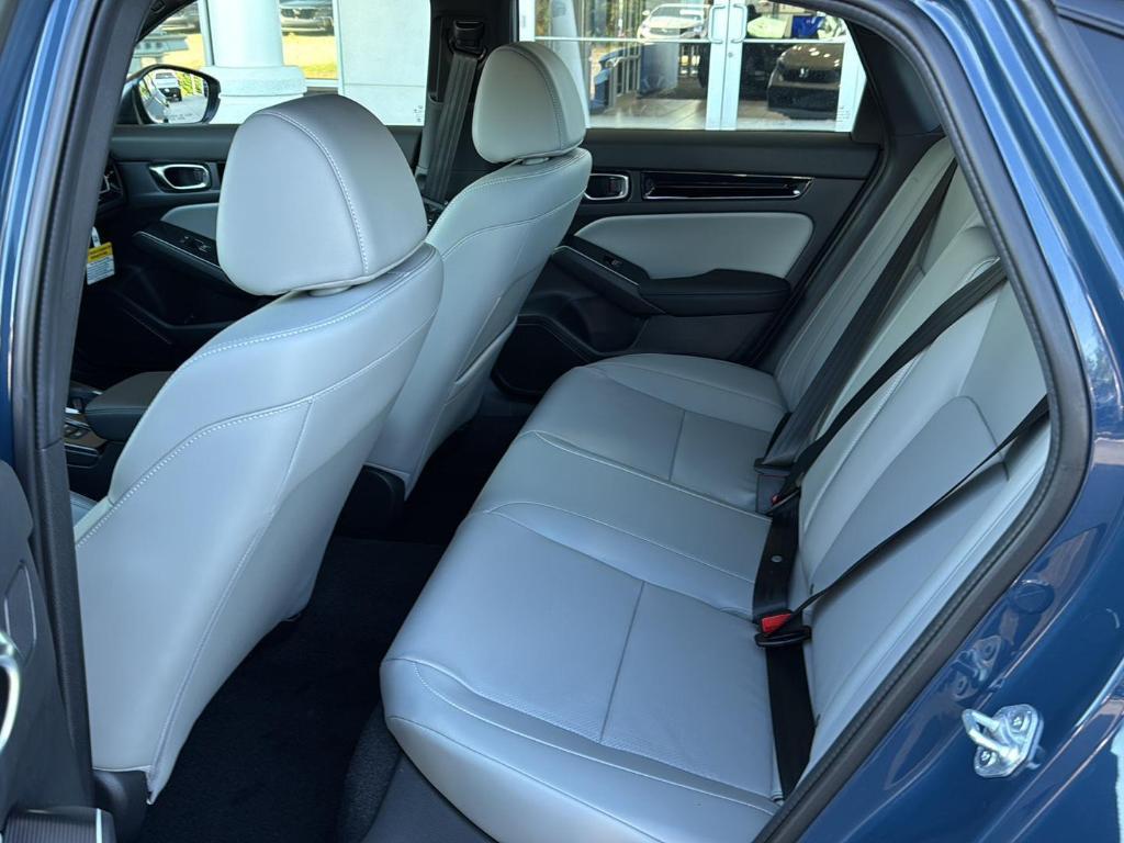 new 2025 Honda Civic Hybrid car, priced at $33,555