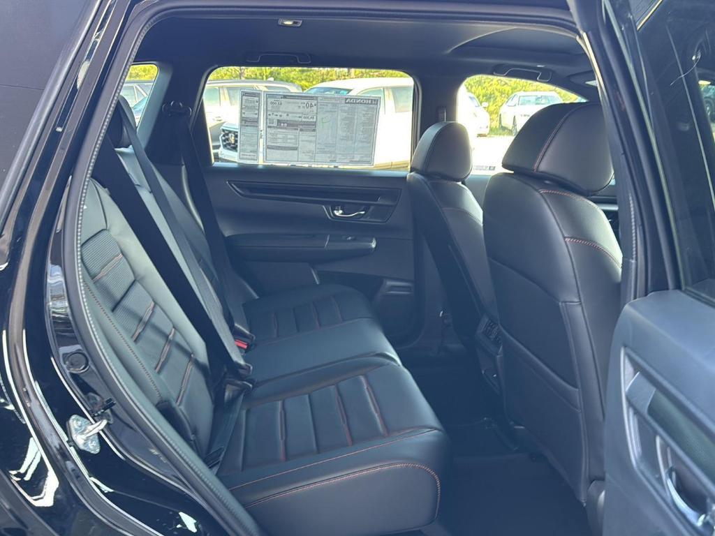 new 2025 Honda CR-V Hybrid car, priced at $39,045