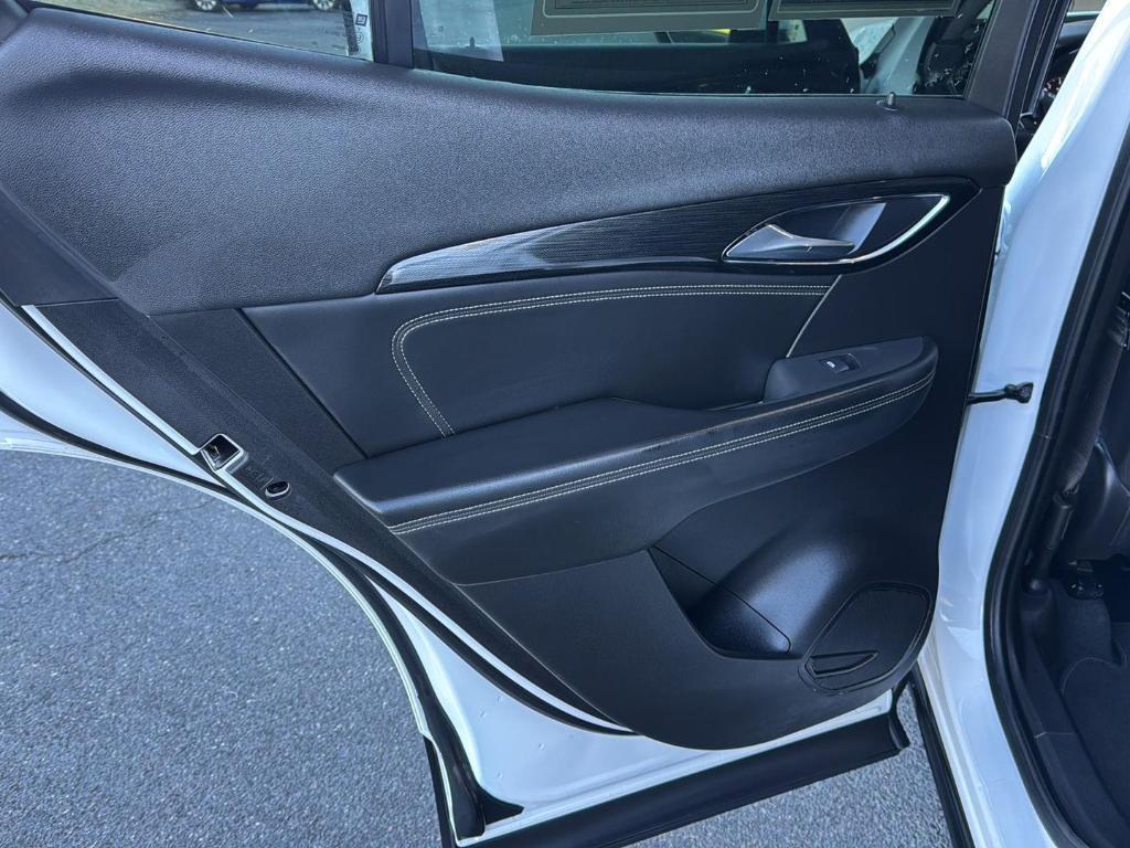 used 2023 Buick Envision car, priced at $23,991