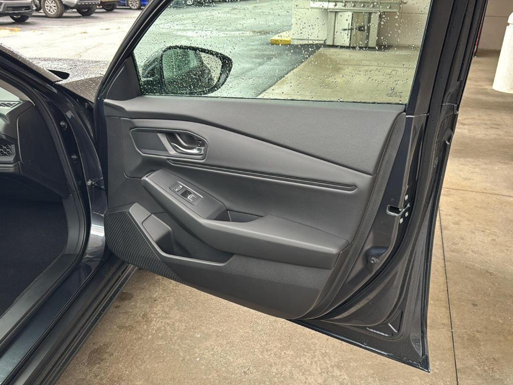 new 2025 Honda Accord car, priced at $31,710