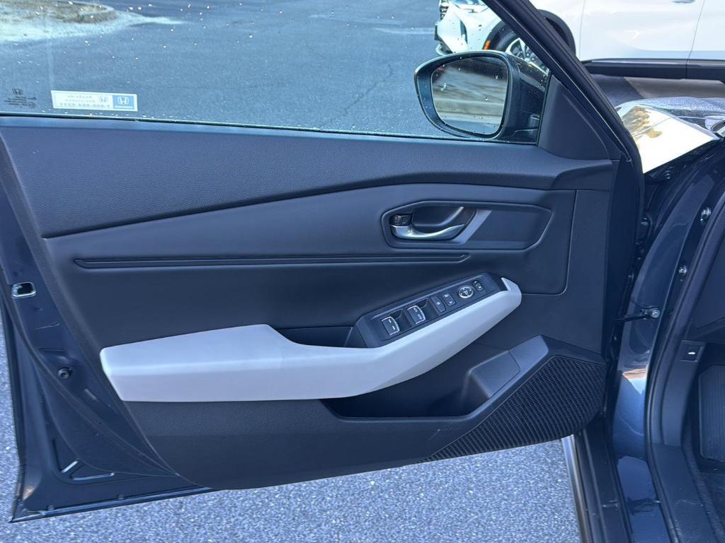 new 2025 Honda Accord car