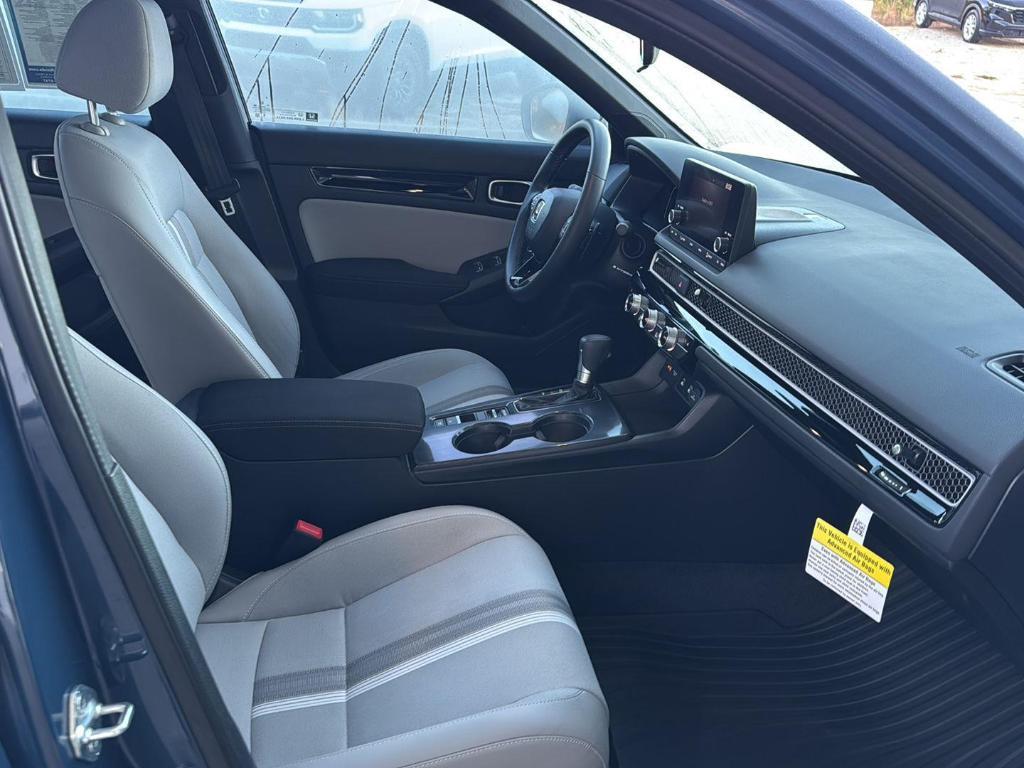 used 2025 Honda Civic Hybrid car, priced at $27,800