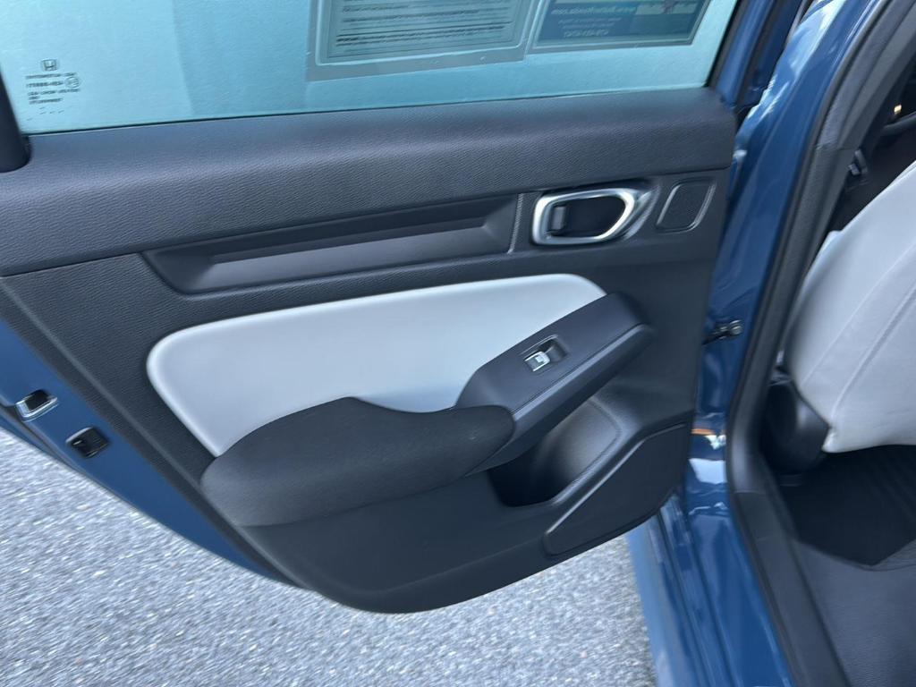 used 2025 Honda Civic Hybrid car, priced at $27,800