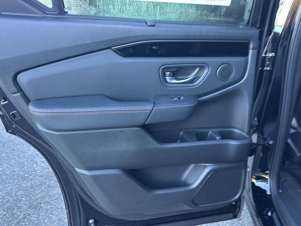 new 2025 Honda Pilot car