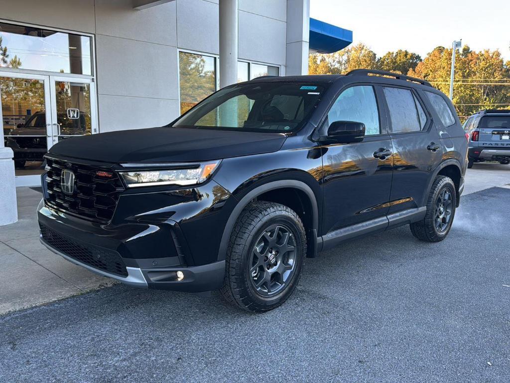 new 2025 Honda Pilot car