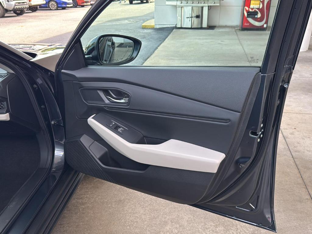 new 2025 Honda Accord car, priced at $29,662