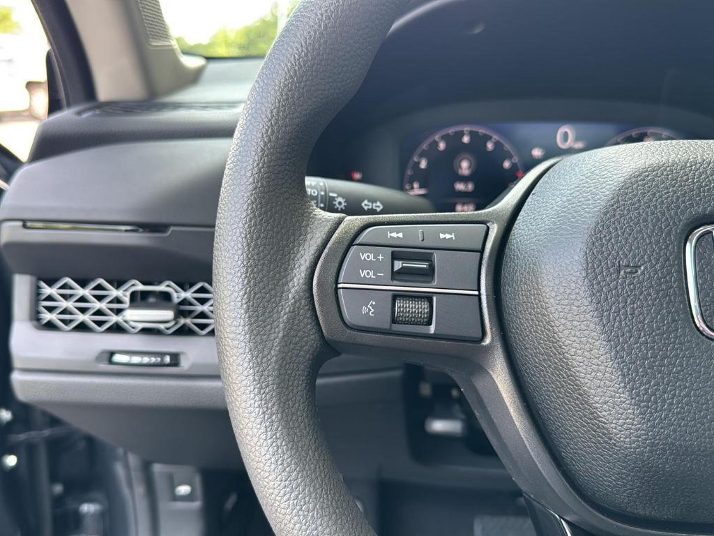 new 2025 Honda Accord car, priced at $29,662