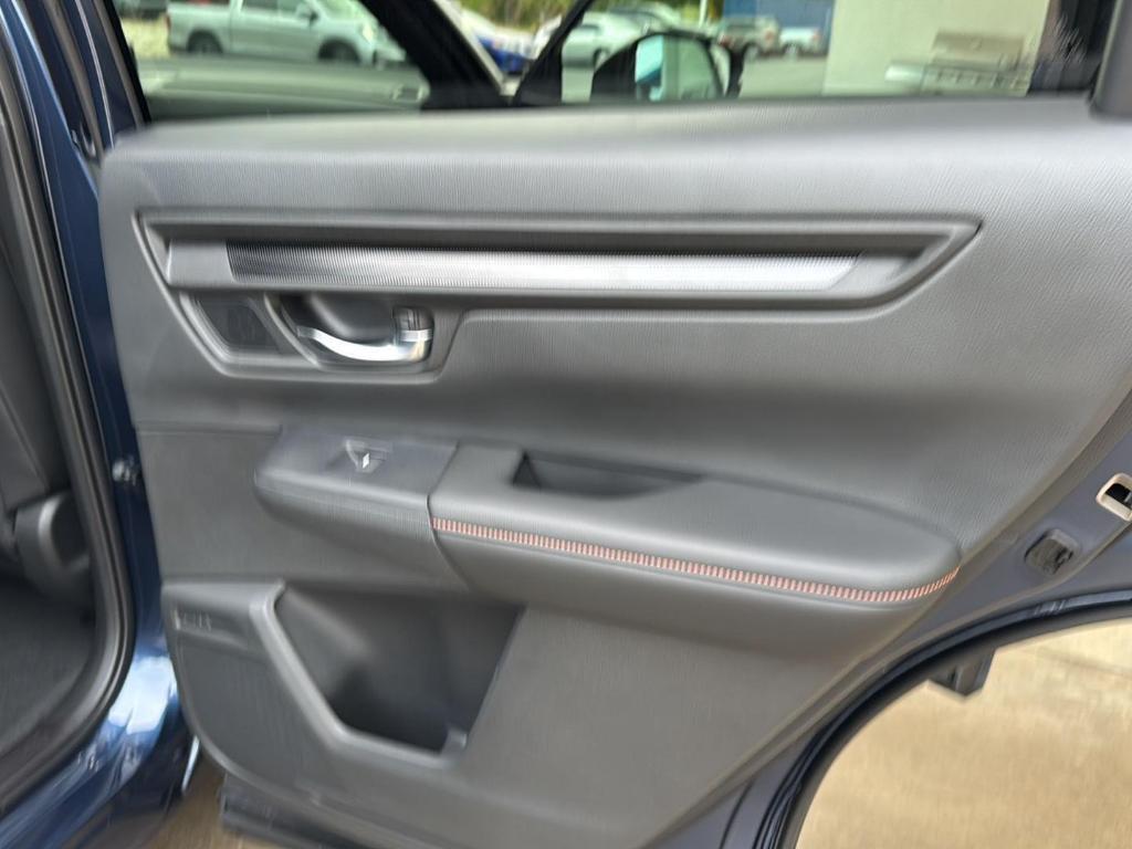 new 2026 Honda CR-V Hybrid car, priced at $40,175