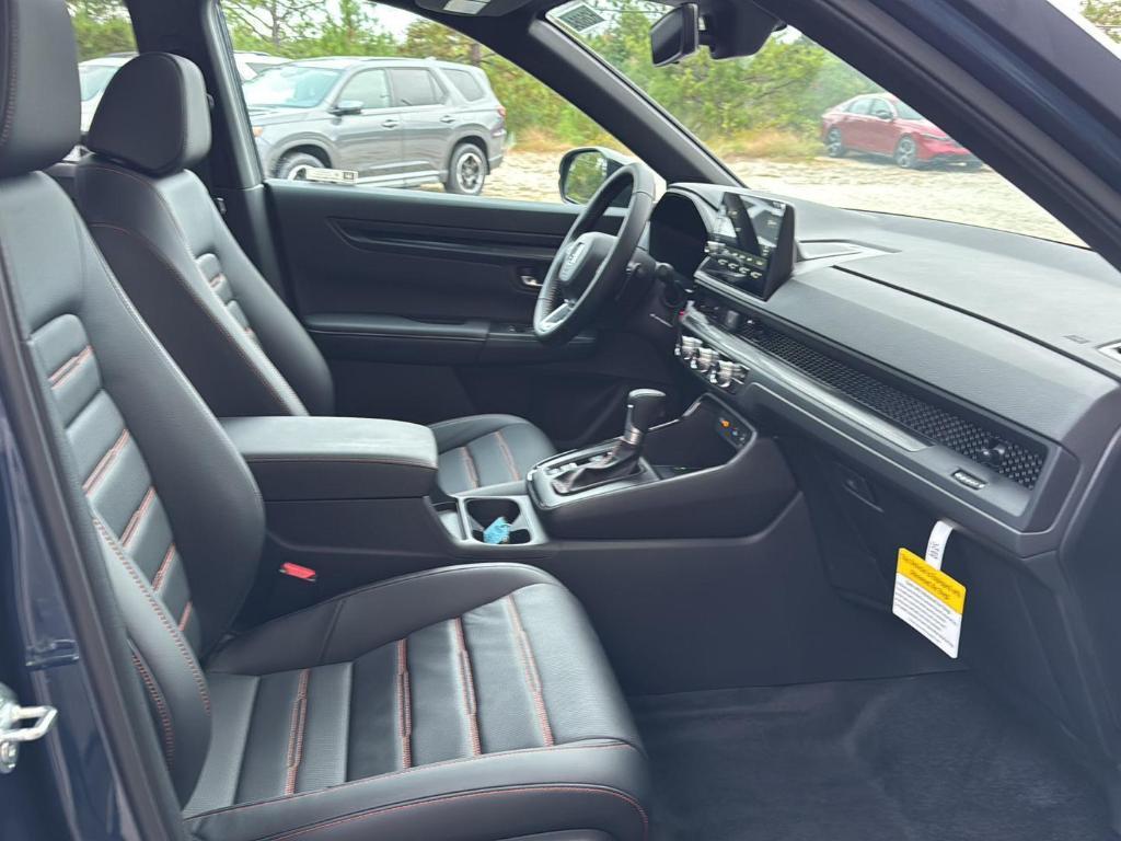 new 2026 Honda CR-V Hybrid car, priced at $40,175