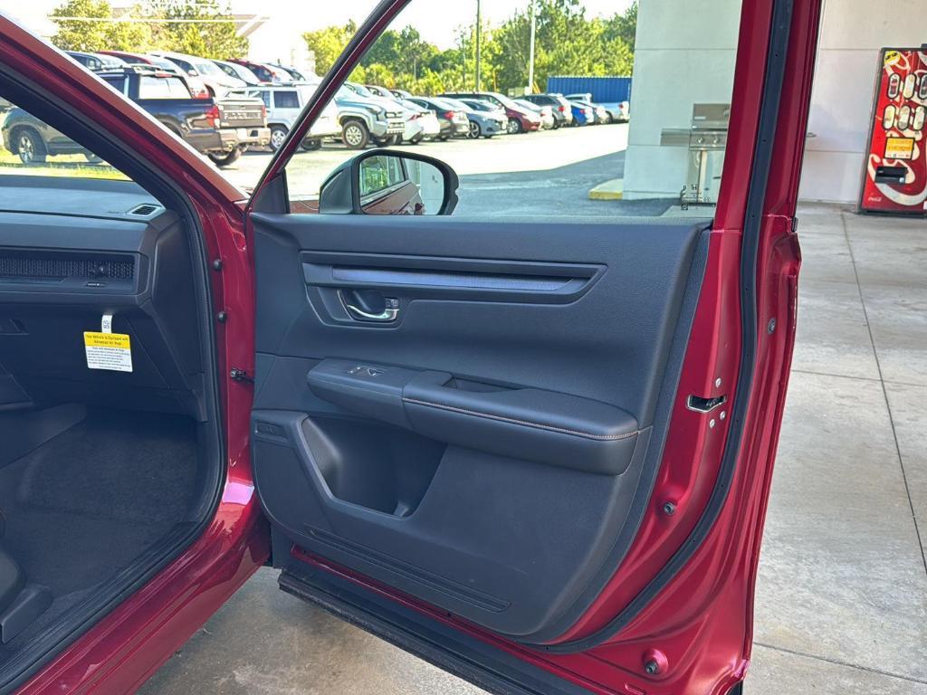 new 2025 Honda CR-V Hybrid car, priced at $39,500