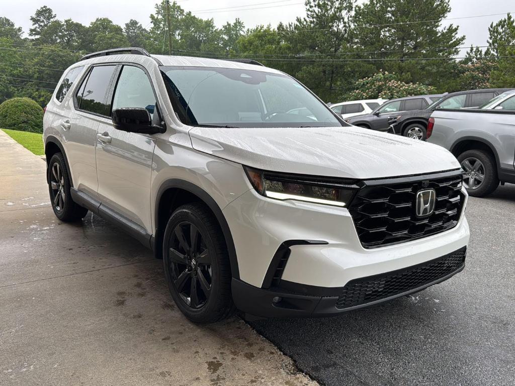 new 2025 Honda Pilot car, priced at $56,485