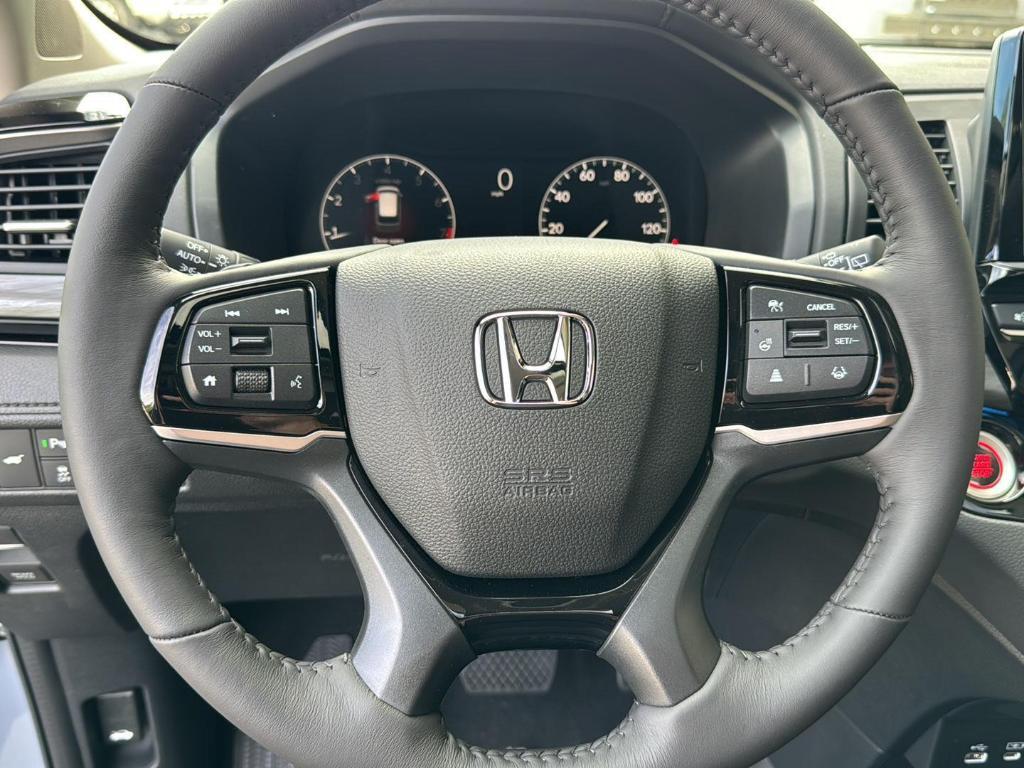 new 2025 Honda Odyssey car, priced at $53,085
