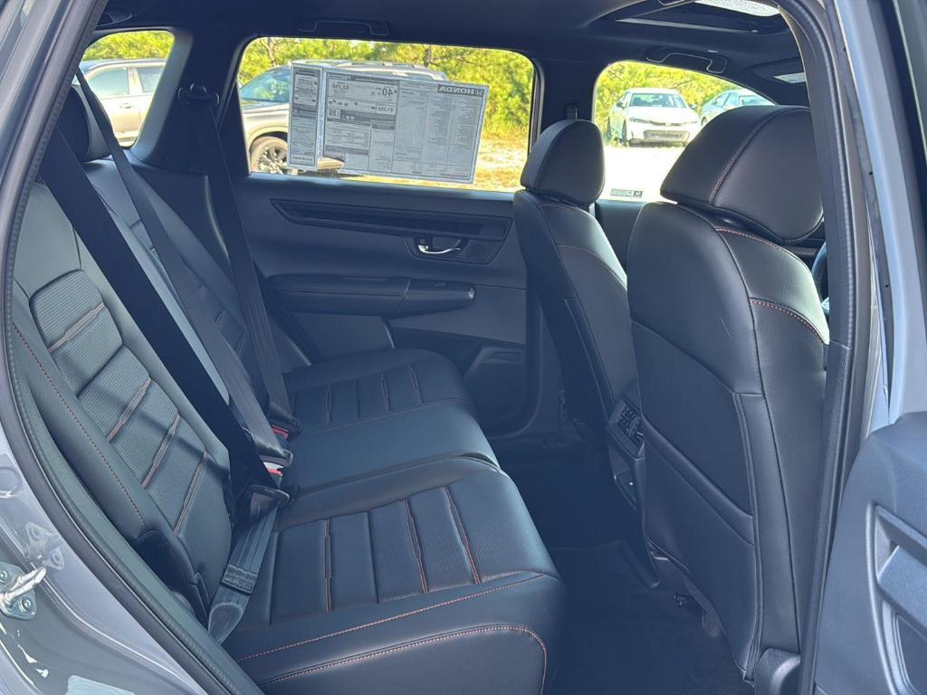 new 2026 Honda CR-V Hybrid car, priced at $40,575