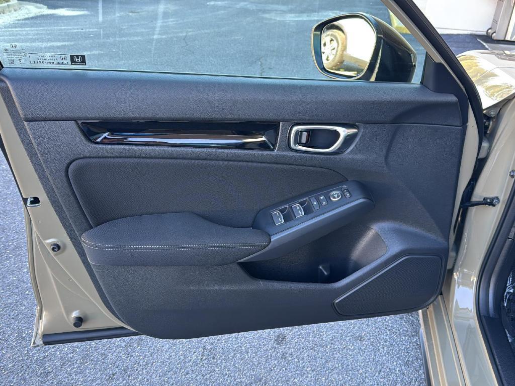 new 2025 Honda Civic Hybrid car, priced at $31,755