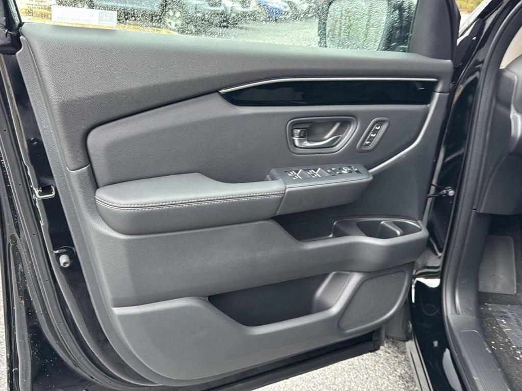 new 2025 Honda Pilot car