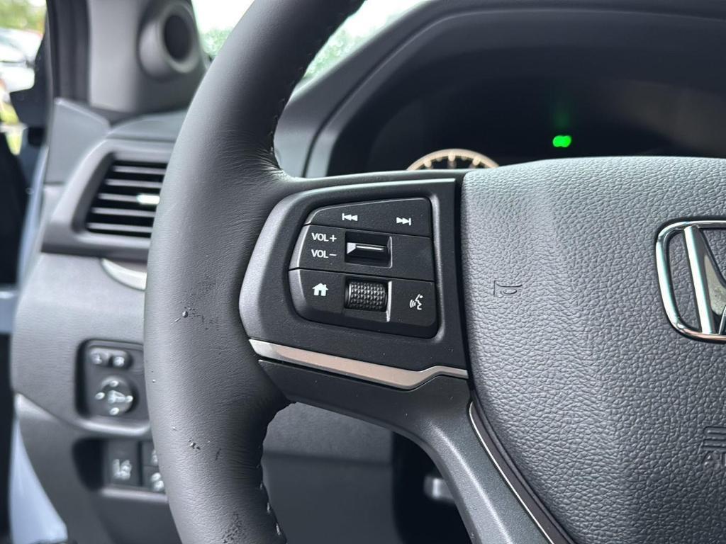 new 2025 Honda Ridgeline car, priced at $44,885