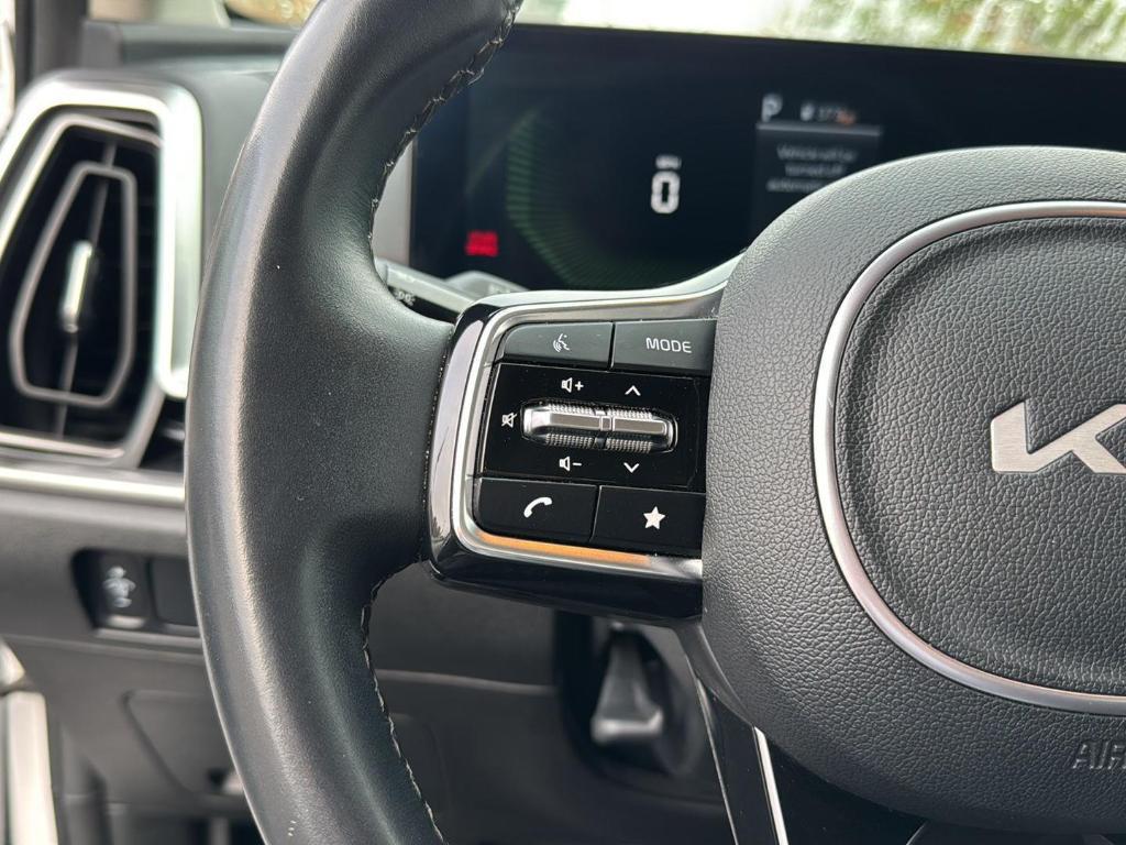 used 2024 Kia Sorento car, priced at $28,000