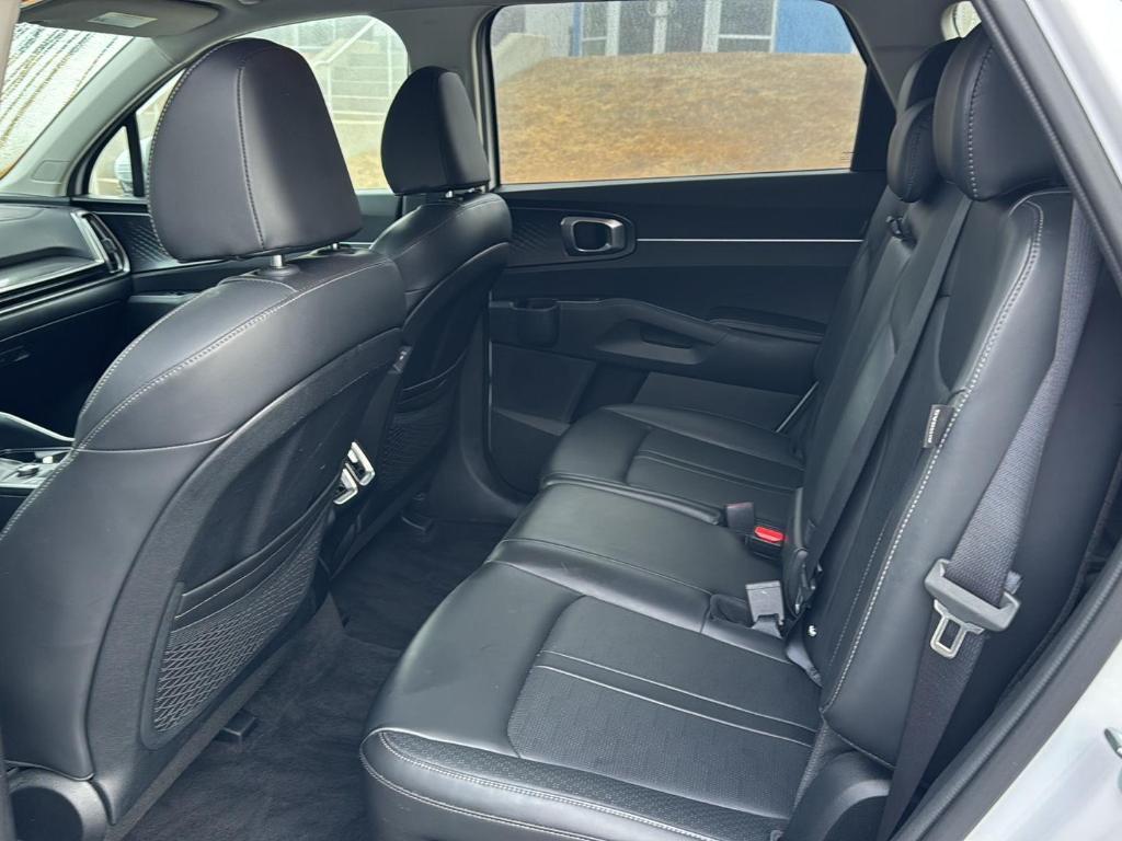 used 2024 Kia Sorento car, priced at $28,000
