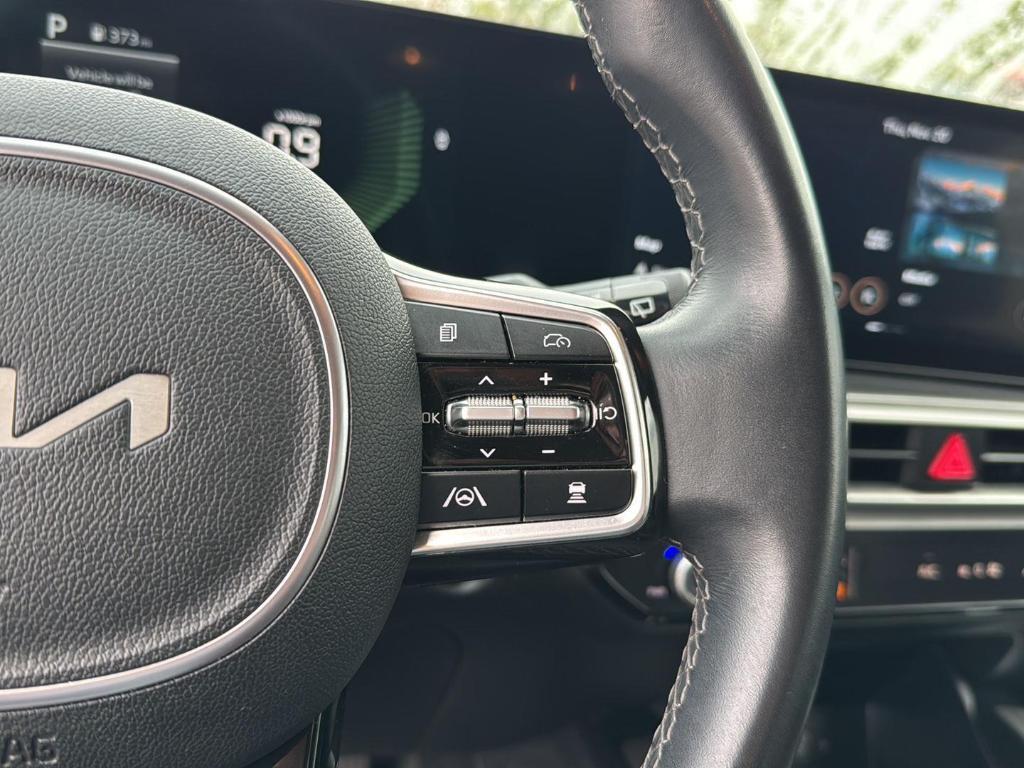 used 2024 Kia Sorento car, priced at $28,000