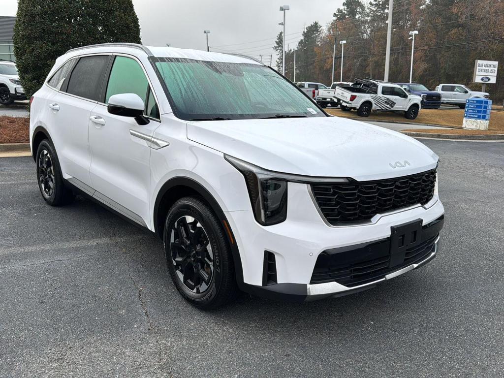 used 2024 Kia Sorento car, priced at $28,000