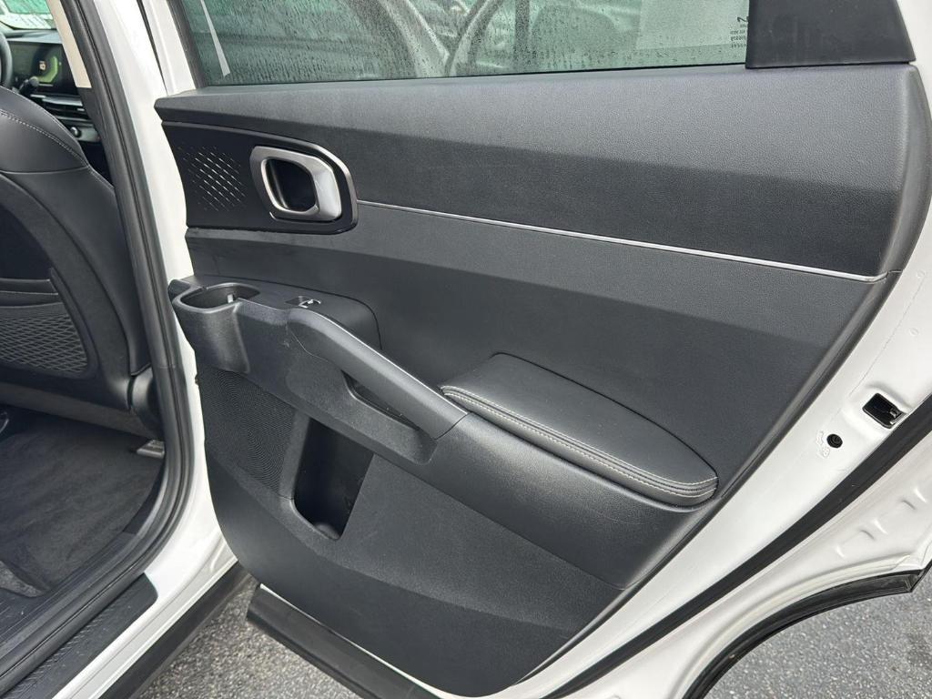 used 2024 Kia Sorento car, priced at $28,000