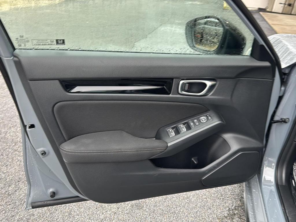 new 2026 Honda Civic Hybrid car