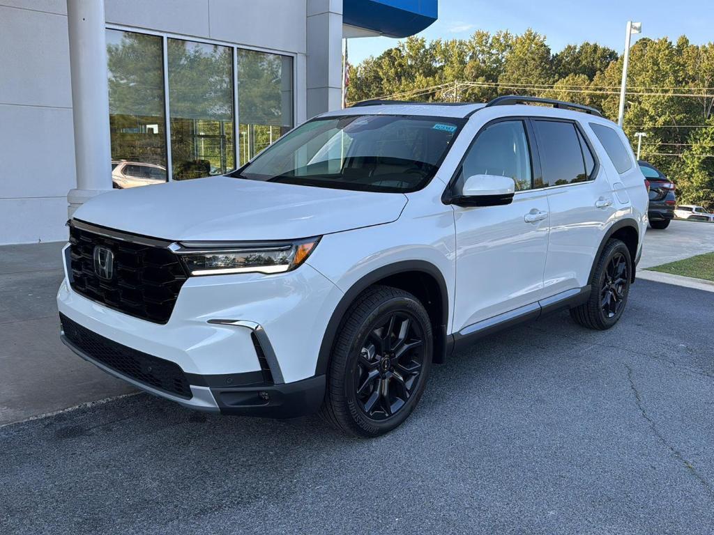 new 2025 Honda Pilot car, priced at $53,450