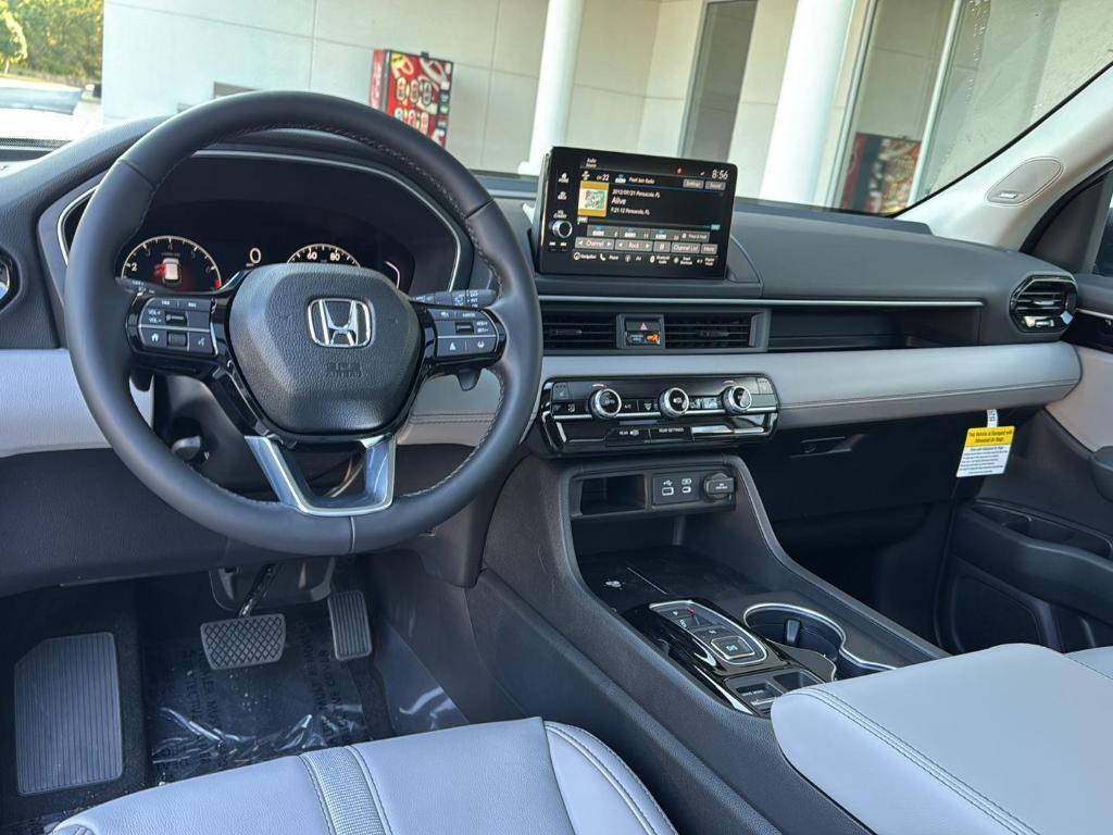 new 2025 Honda Pilot car, priced at $53,450